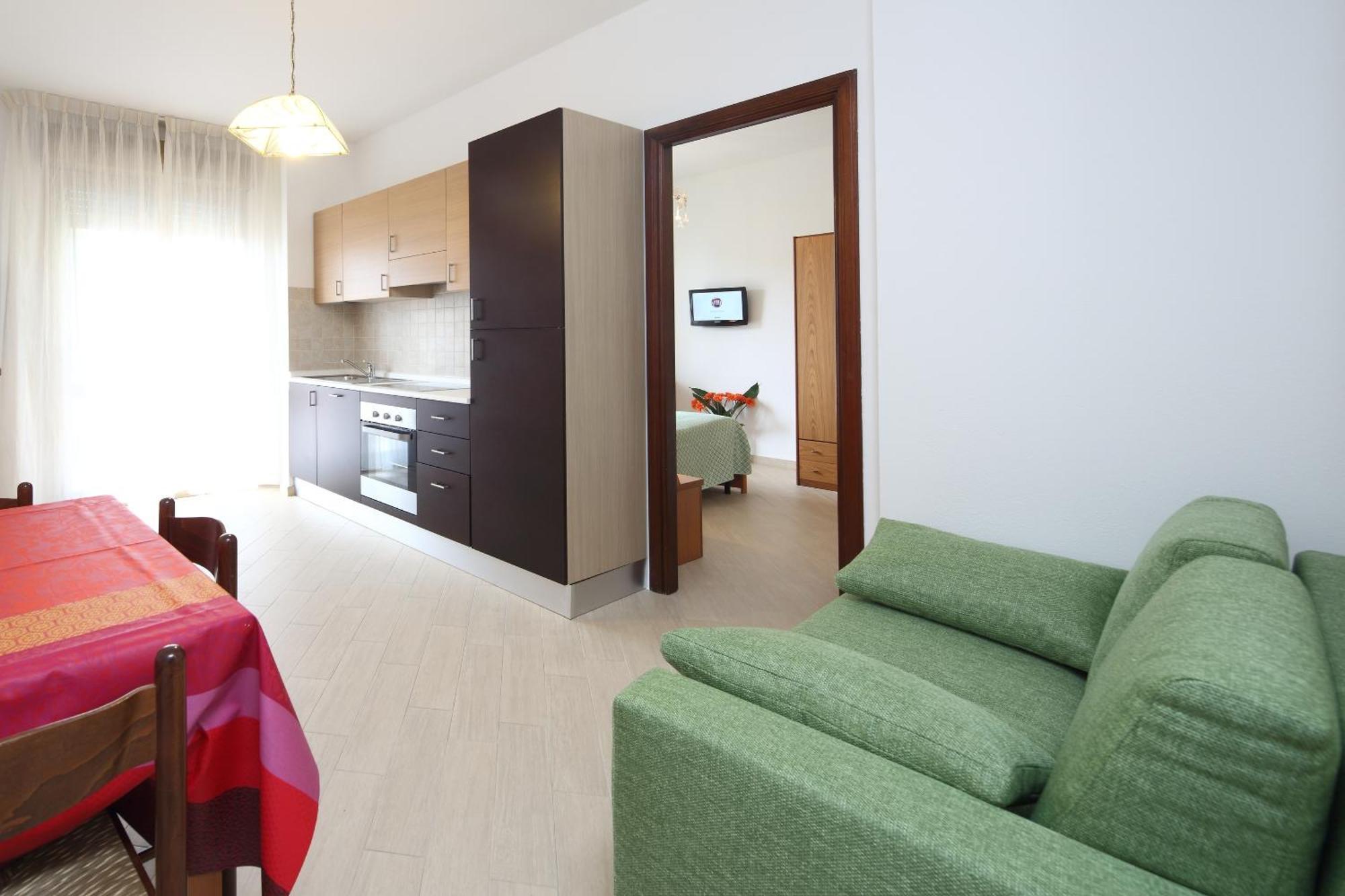 Residence Hotel Kriss Deiva Marina Buitenkant foto